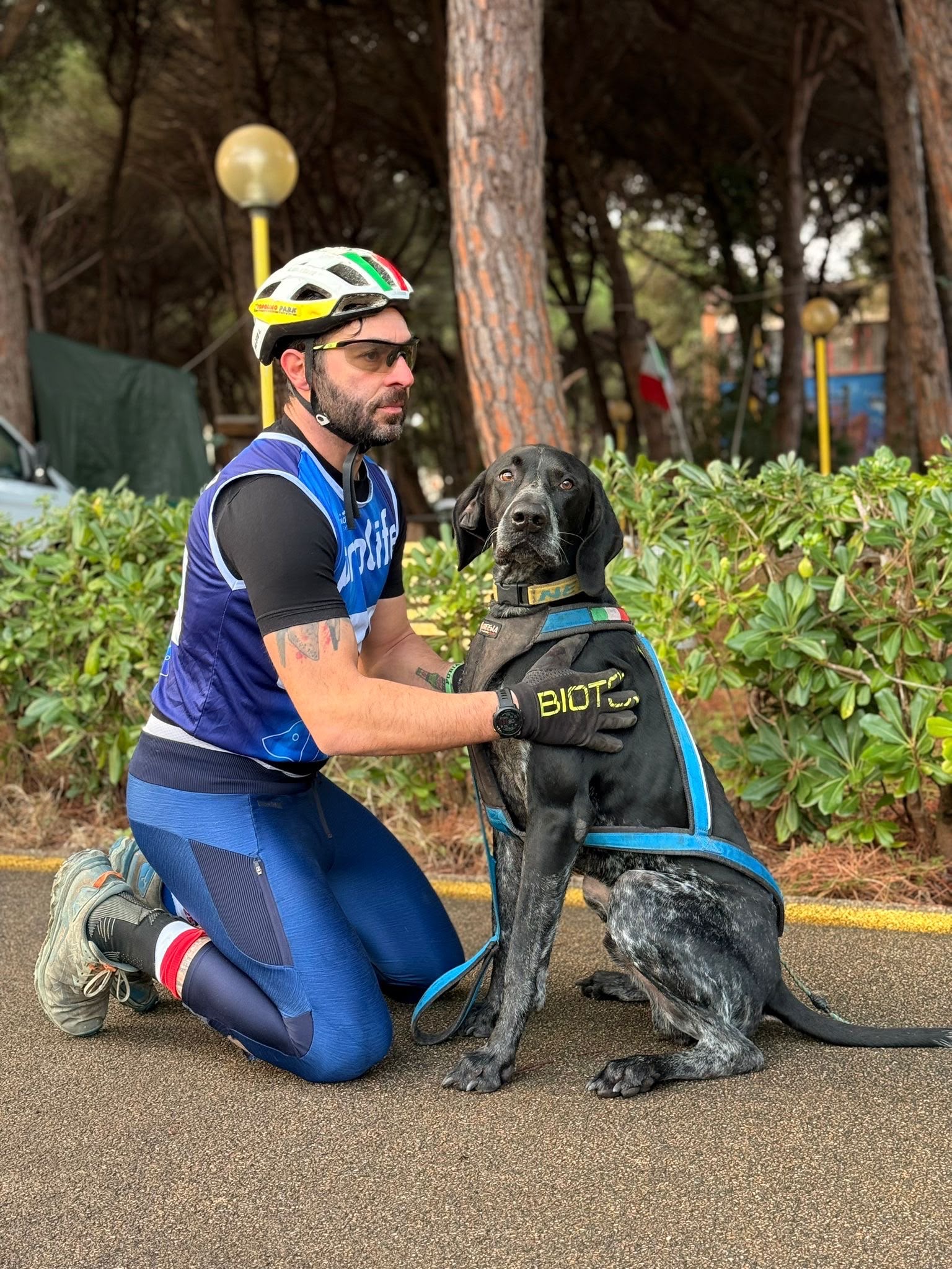 Luca Pilato con il cane Django